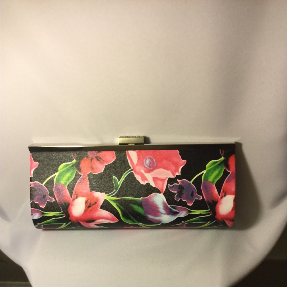 Floral Clutch